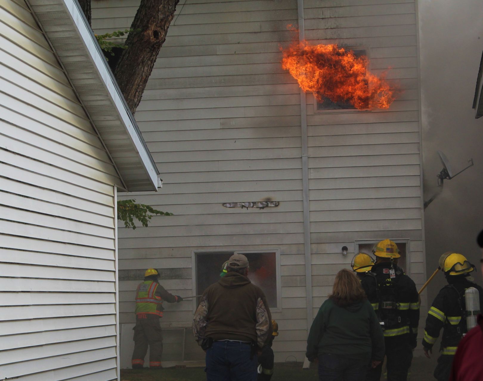 101620jr-fire-dike-9